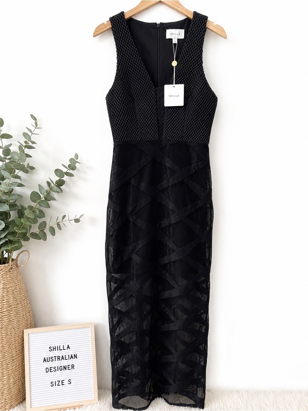 Black Sleeveless Midi Dress